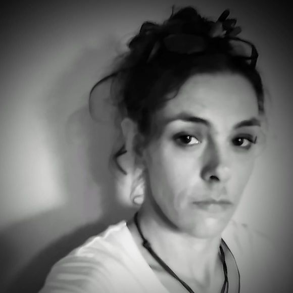 Meet your Posher, Stephenie george - Picture 1 of 1